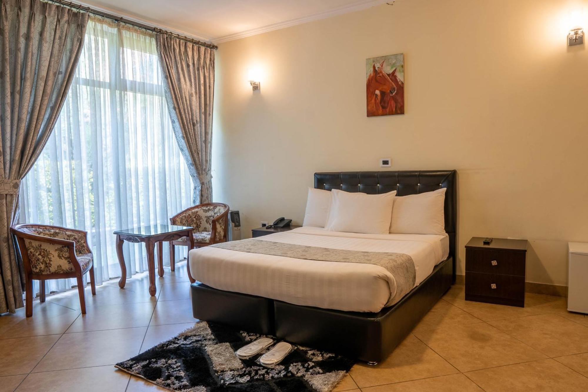 Yaya Africa Athletics Village Sululta Екстер'єр фото