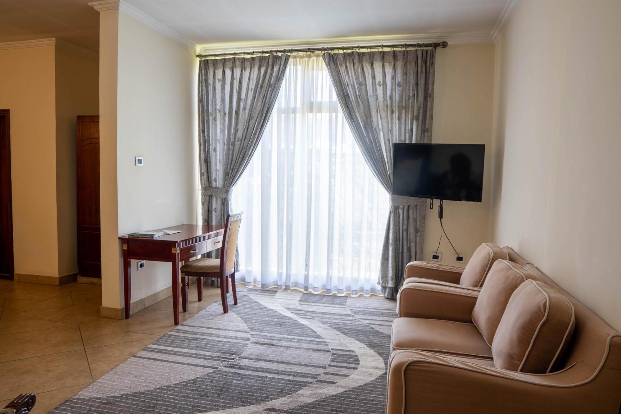 Yaya Africa Athletics Village Sululta Екстер'єр фото